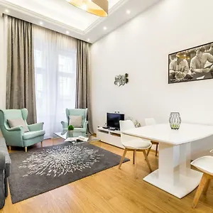  Apartamento Hello Downtown - Movie Hungria